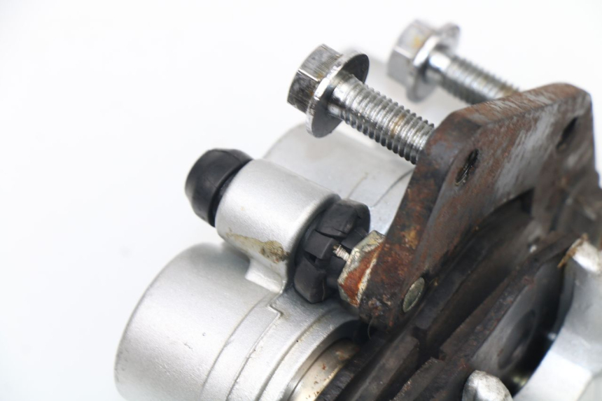 photo de Pinza freno anteriore BAOTIAN BT SPEEDROAD 125 (2008 - 2012) - Zoom sullo stato d'uso