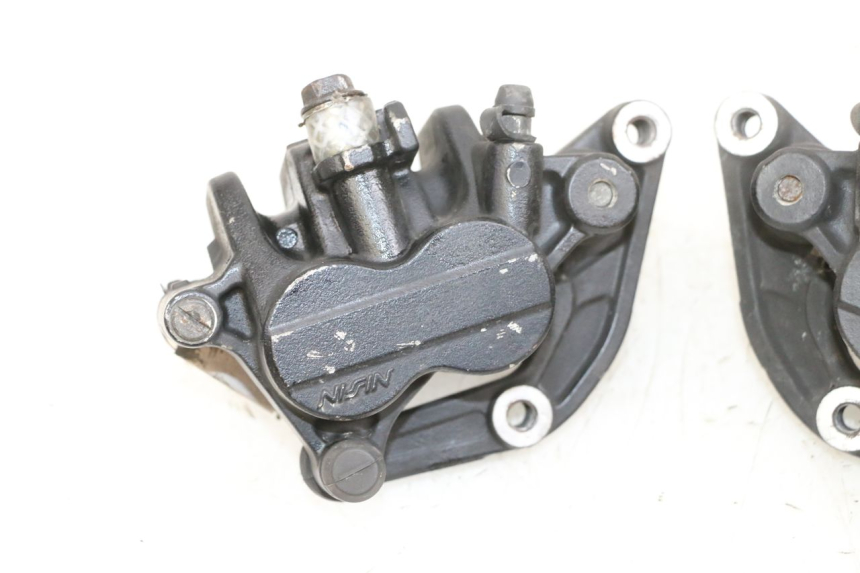 photo de PINZA FRENO ANTERIORE  SUZUKI BURGMAN 650 (2013 - 2020) - Stato della superficie e materiale