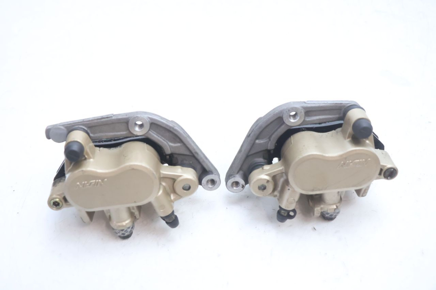 photo de PINZA FRENO ANTERIORE  HONDA CB F HORNET 600 (2005 - 2006) - Dettagli dei punti di fissaggio