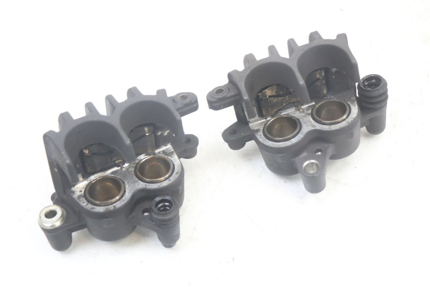 photo de PINZA FRENO ANTERIORE  KAWASAKI ER-6 ER6 N 650 (2012 - 2016) - Primo piano tecnico