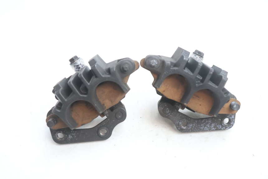 photo de PINZA FRENO ANTERIORE KAWASAKI ER-6 ER6 N 650 (2005 - 2009) - Stato della superficie e materiale