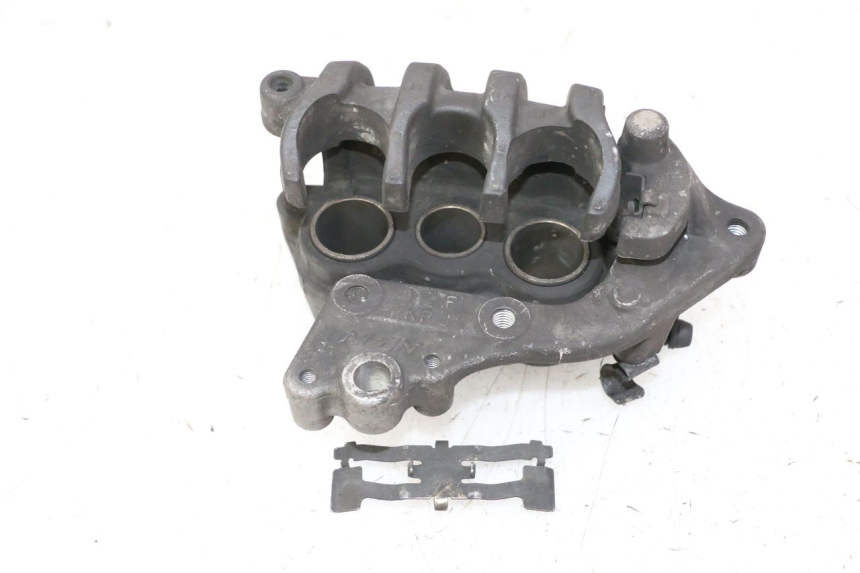 photo de PINZA FRENO ANTERIORE HONDA FES S-WING SWING ABS 125 (2007 - 2015) - Dettagli dei punti di fissaggio