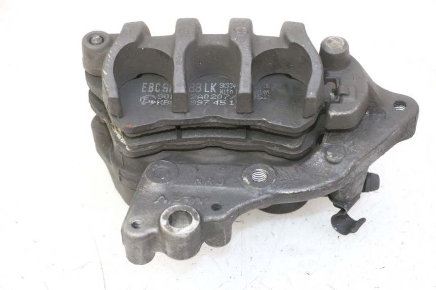 photo de PINZA FRENO ANTERIORE HONDA FES S-WING SWING ABS 125 (2007 - 2015) - Primo piano tecnico