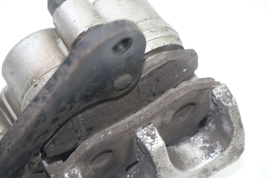 photo de PINZA FRENO ANTERIORE SYM FIDDLE 2 50 (2008 - 2013) - Dettagli dei punti di fissaggio