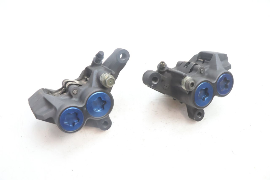 photo de PINZA FRENO ANTERIORE  YAMAHA FJR 1300 (2001 - 2005) - Altra angolazione