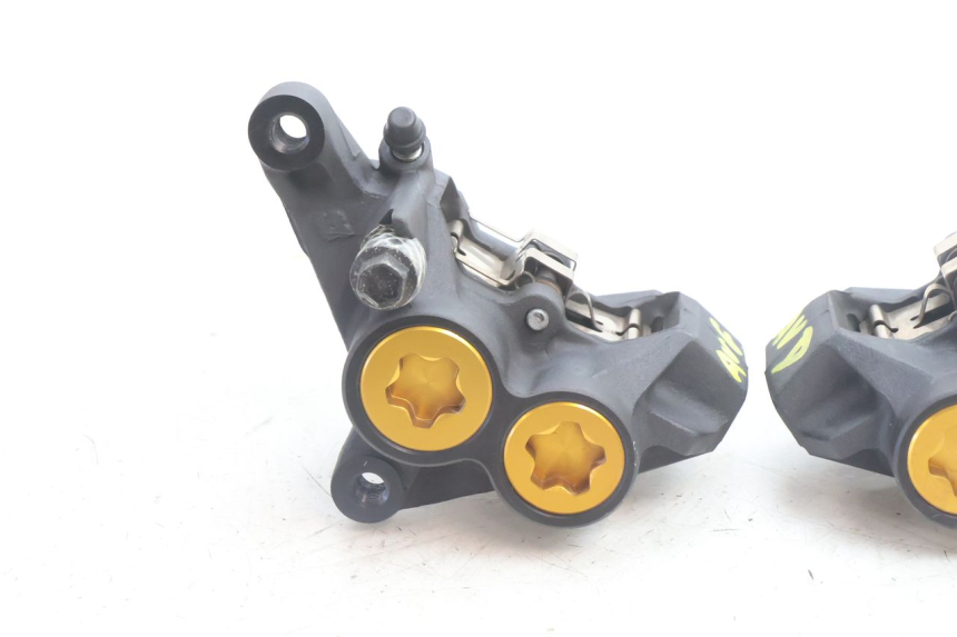 photo de Pinza freno anteriore YAMAHA FZ8 800 (2010 - 2016) - Altra angolazione