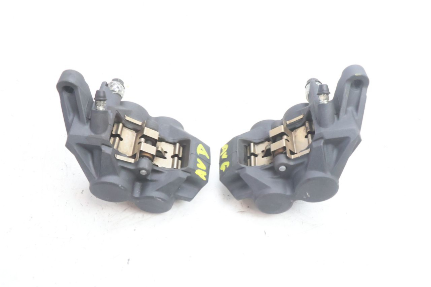 photo de Pinza freno anteriore YAMAHA FZ8 800 (2010 - 2016) - Dettagli dei punti di fissaggio