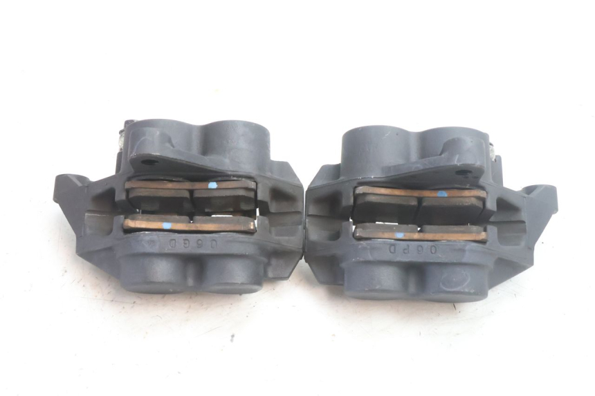 photo de Pinza freno anteriore YAMAHA FZ8 800 (2010 - 2016) - Marcature e riferimenti originali