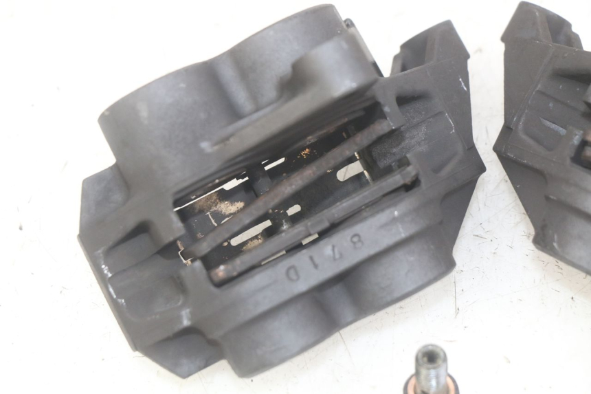 photo de PINZA FRENO ANTERIORE YAMAHA FZS FAZER 600 (1998 - 2001) - Dettaglio del componente