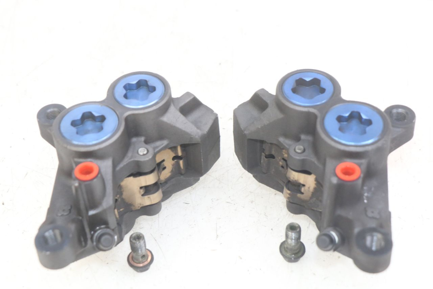 photo de PINZA FRENO ANTERIORE YAMAHA FZS FAZER 600 (1998 - 2001) - Vista d'insieme del prodotto