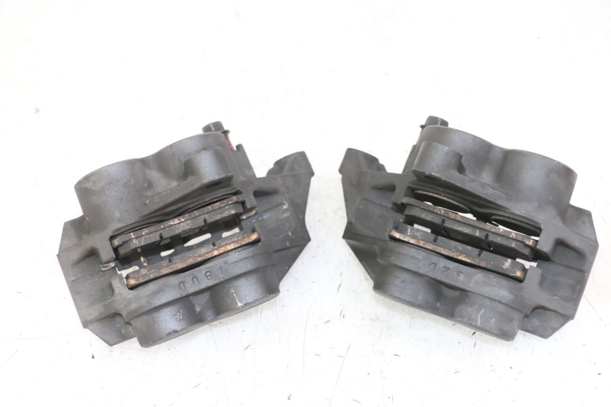 photo de PINZA FRENO ANTERIORE YAMAHA FZS FAZER 600 (2001 - 2003) - Primo piano tecnico