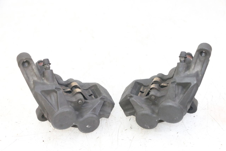 photo de PINZA FRENO ANTERIORE YAMAHA FZS FAZER 600 (2001 - 2003) - Vista d'insieme del prodotto