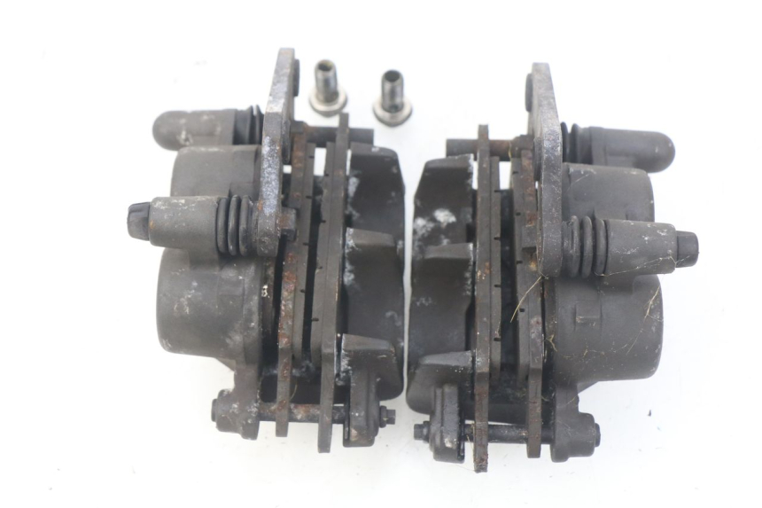 photo de Pinza freno anteriore SUZUKI GSF N BANDIT 600 (2000 - 2004) - Dettagli dei punti di fissaggio