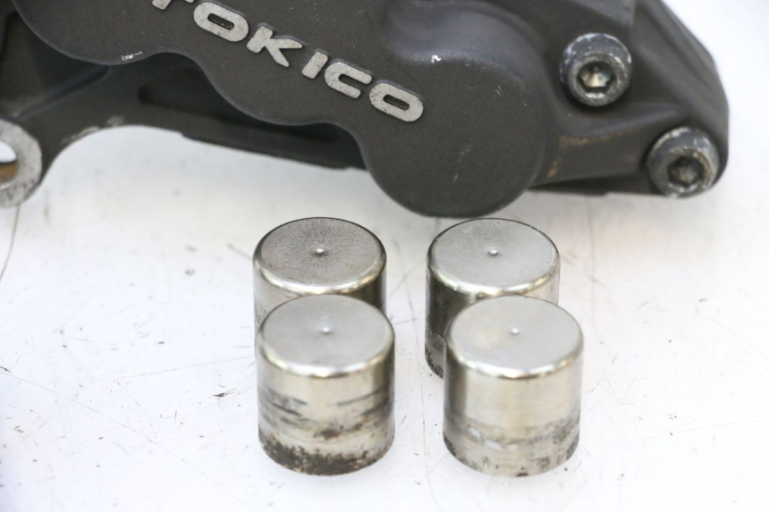 photo de PINZA FRENO ANTERIORE  SUZUKI GSF N BANDIT 1200 (2001 - 2005) - Zoom sui componenti