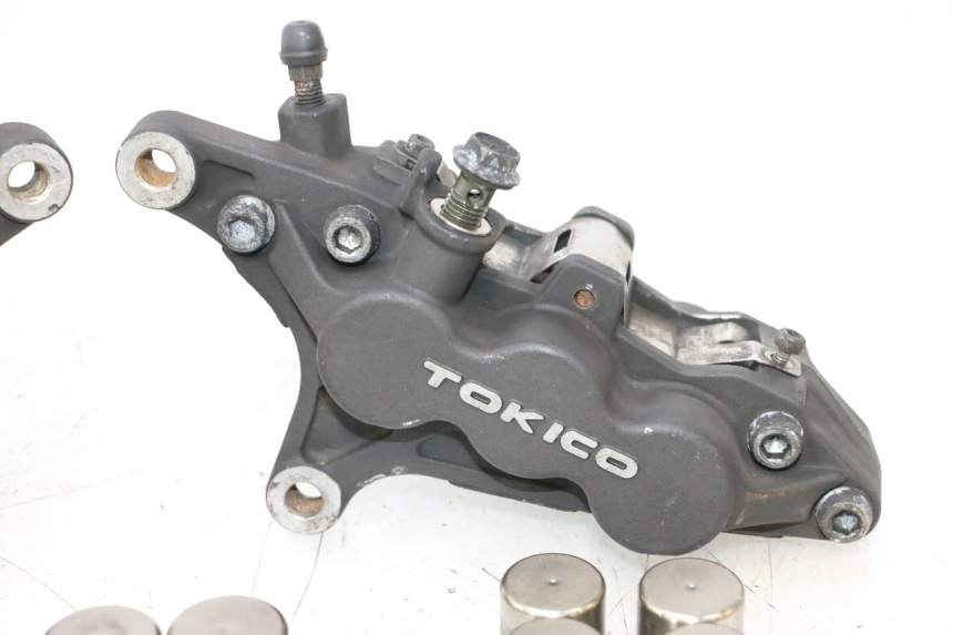 photo de PINZA FRENO ANTERIORE  SUZUKI GSF N BANDIT 1200 (2001 - 2005) - Focus sulla struttura