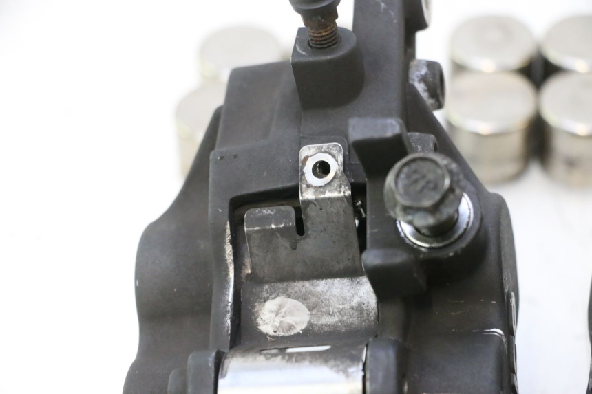 photo de PINZA FRENO ANTERIORE  SUZUKI GSF N BANDIT 1200 (2001 - 2005) - Zoom sullo stato d'uso