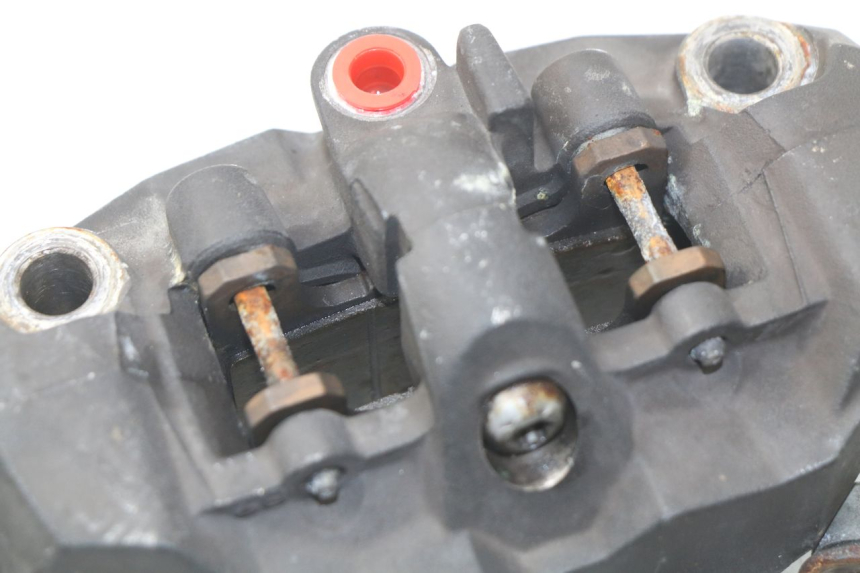 photo de PINZA FRENO ANTERIORE  SUZUKI GSX-R GSXR 600 (2008 - 2010) - Stato della superficie e materiale