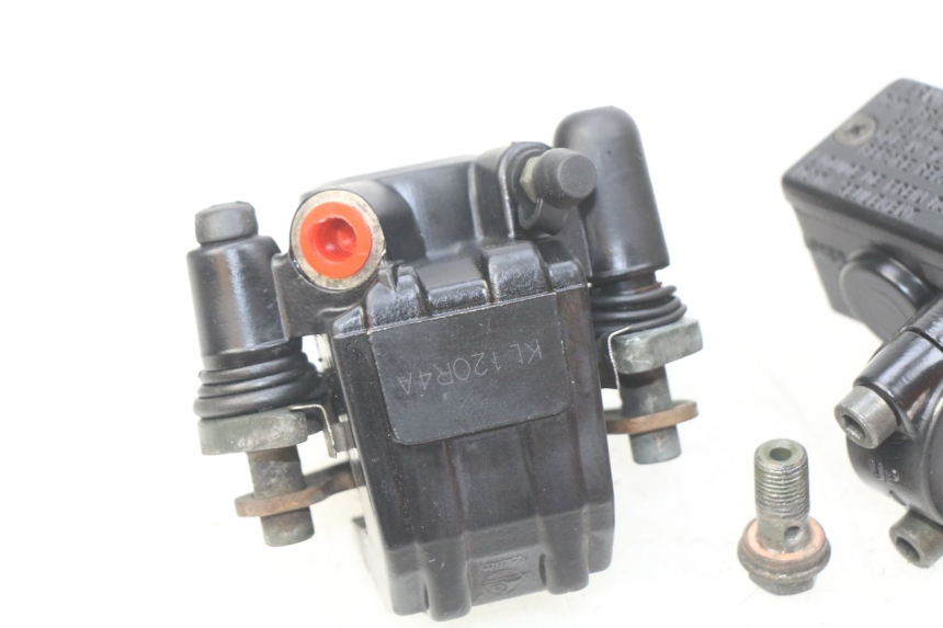 photo de PINZA FRENO ANTERIORE PEUGEOT KISBEE 4T 50 (2010 - 2017) - Dettagli dei punti di fissaggio