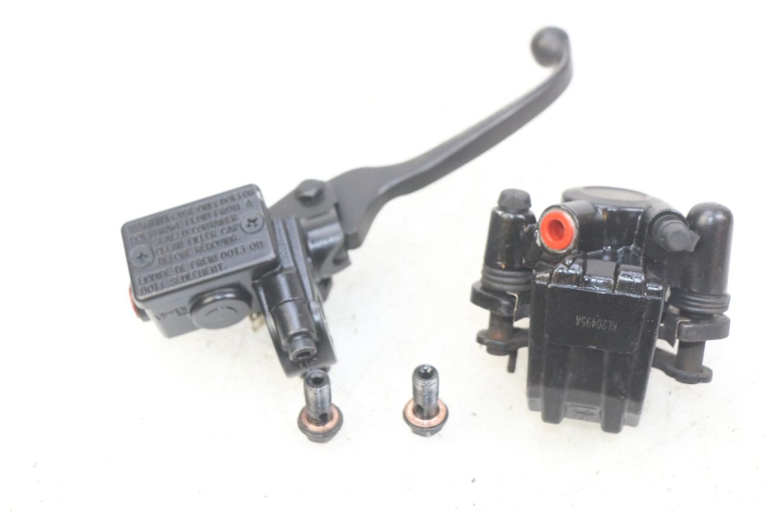 photo de PINZA FRENO ANTERIORE PEUGEOT KISBEE 4T 50 (2018 - 2022) - Primo piano tecnico