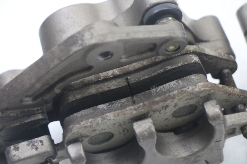 photo de Pinza freno anteriore KYMCO XCITING 500 (2007 - 2010) - Dettagli dei punti di fissaggio