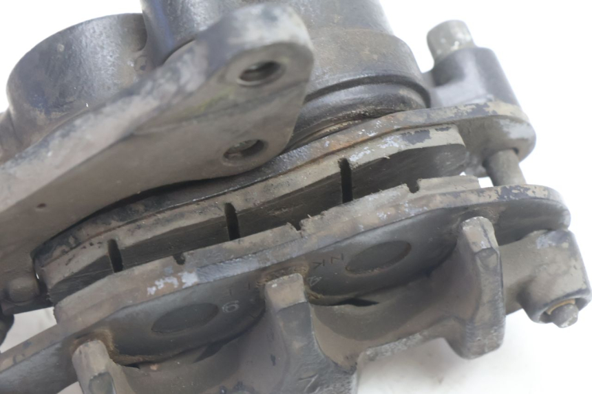 photo de PINZA FRENO ANTERIORE  PIAGGIO LIBERTY IGET 4T 50 (2021 - 2025) - Dettagli dei punti di fissaggio