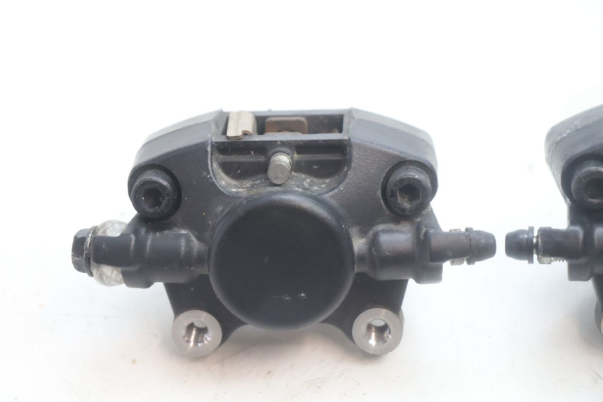 photo de PINZA FRENO ANTERIORE  PIAGGIO MP3 HPE 530 (2022 - 2026) - Dettaglio del componente