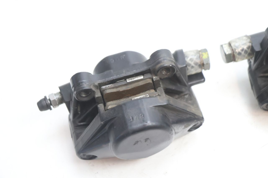 photo de PINZA FRENO ANTERIORE PIAGGIO MP3 LT 400 (2007 - 2012) - Stato della superficie e materiale