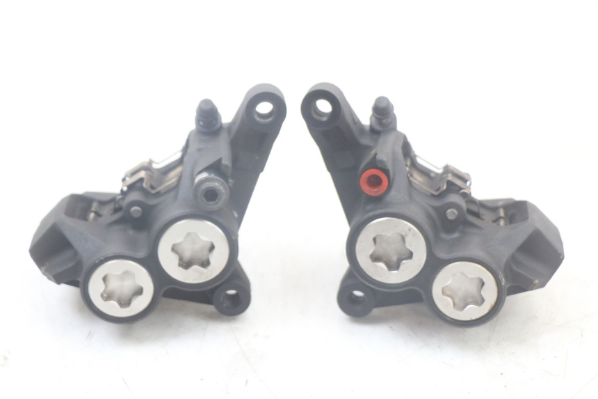 photo de PINZA FRENO ANTERIORE YAMAHA MT-07 MT07 ABS 700 (2014 - 2017) - Vista principale