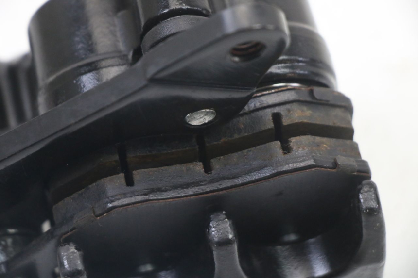 photo de PINZA FRENO ANTERIORE PEUGEOT TWEET 4T 50 (2023 - 2025) - Dettagli dei punti di fissaggio