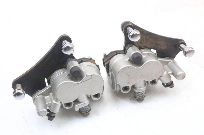 photo de PINZA FRENO ANTERIORE  REGAL RAPTOR RAXTER 2 125 (2007 - 2015) - Dettagli dei punti di fissaggio