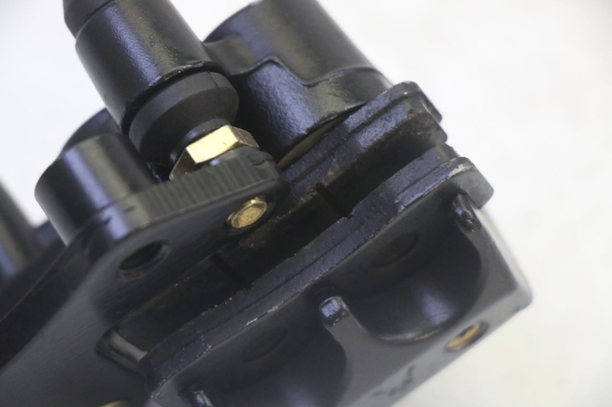 photo de PINZA FRENO ANTERIORE APOLLO RFZ 125 - Stato della superficie e materiale