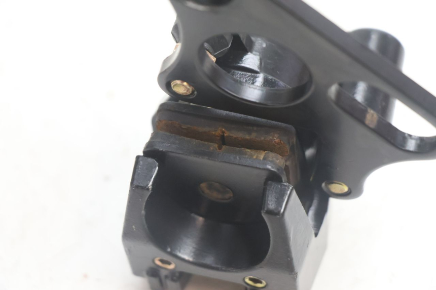 photo de PINZA FRENO ANTERIORE APOLLO RFZ 150 - Stato della superficie e materiale