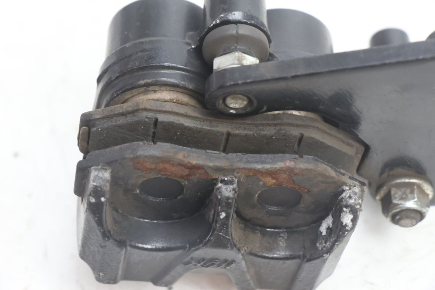 photo de PINZA FRENANTE ANTERIORE JM MOTORS SANTANA EVO 50 (2024 - 2026) - Stato della superficie e materiale