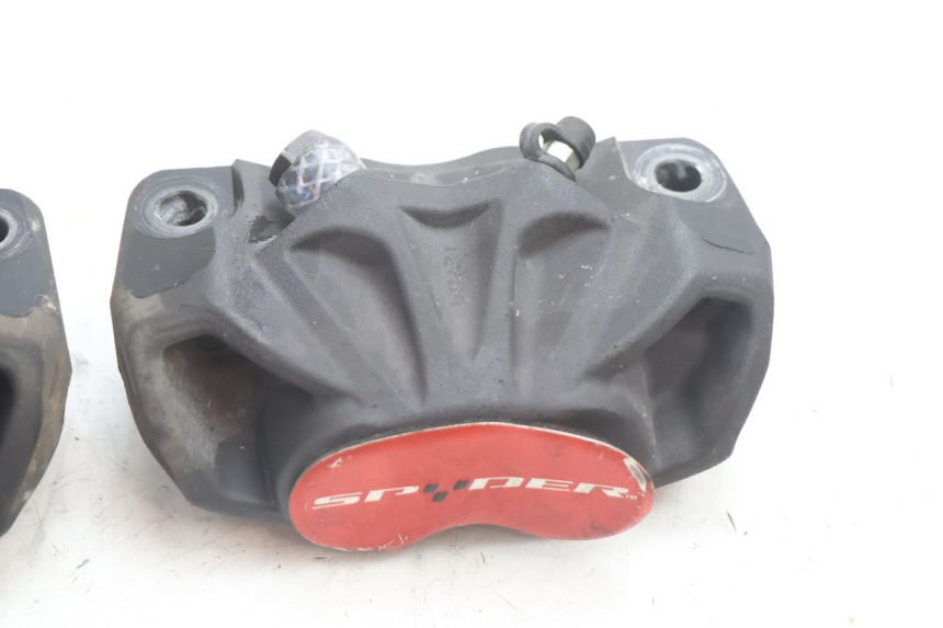 photo de PINZA FRENO ANTERIORE  CAN-AM SPYDER RS 1000 (2008 - 2012) - Vista d'insieme del prodotto