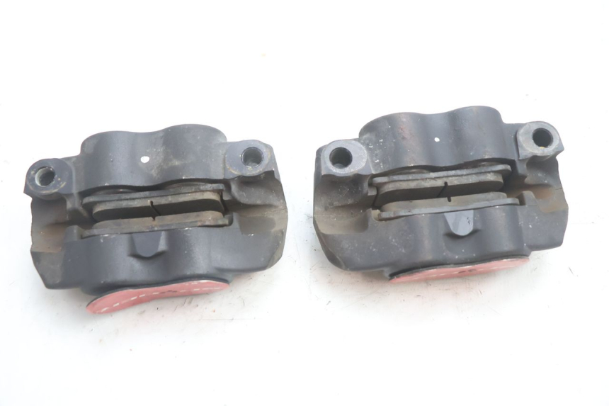 photo de PINZA FRENO ANTERIORE  CAN-AM SPYDER RS 1000 (2008 - 2012) - Dettagli dei punti di fissaggio