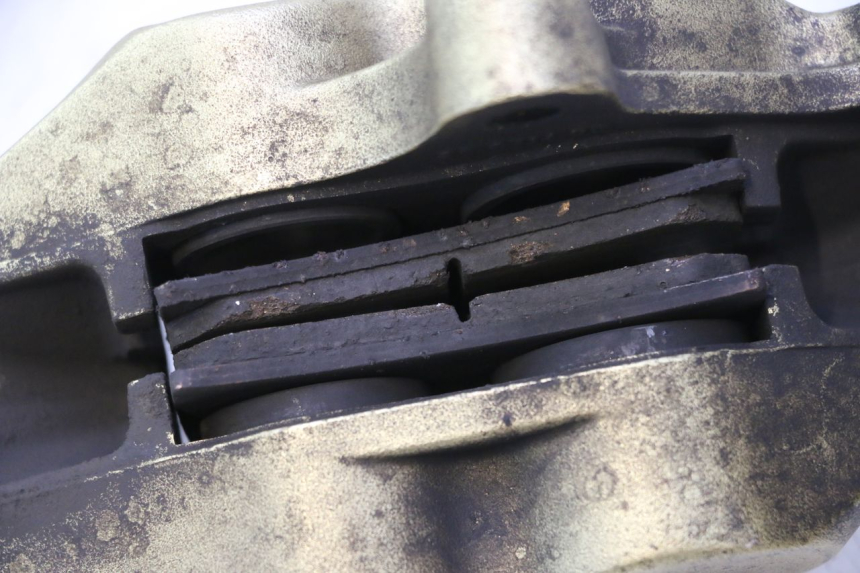 photo de PINZA FRENO ANTERIORE  DUCATI SS IE DS CARENEE 1000 (2002 - 2006) - Altra angolazione
