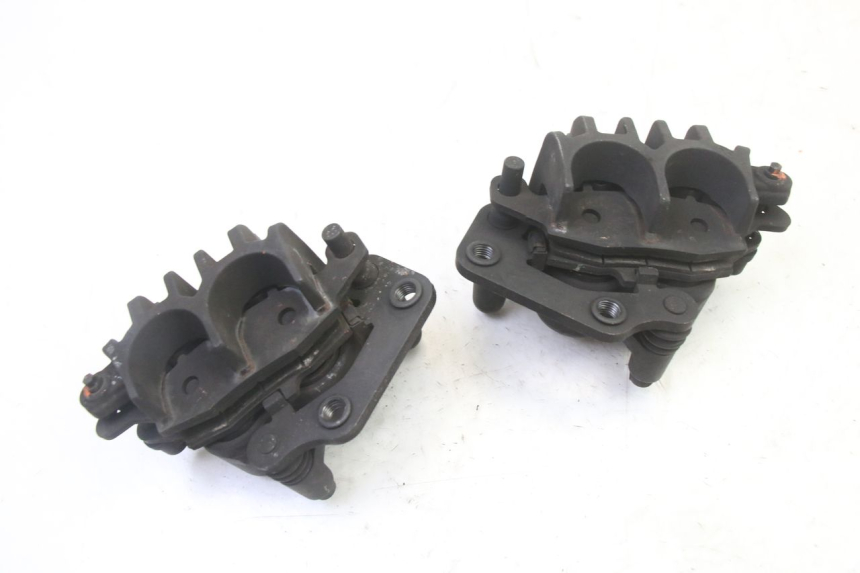 photo de PINZA FRENO ANTERIORE  SUZUKI SV S 650 (2003 - 2009) - Dettagli dei punti di fissaggio