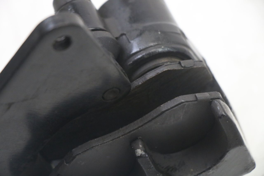 photo de PINZA FRENO ANTERIORE SYM ORBIT III 3 4T 50 (2018 - 2021) - Dettagli dei punti di fissaggio