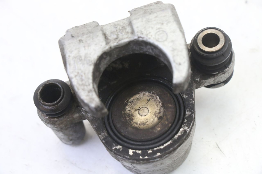 photo de PINZA FRENO ANTERIORE  YAMAHA TDR DELTABOX 125 (1997 - 2003) - Dettagli dei punti di fissaggio