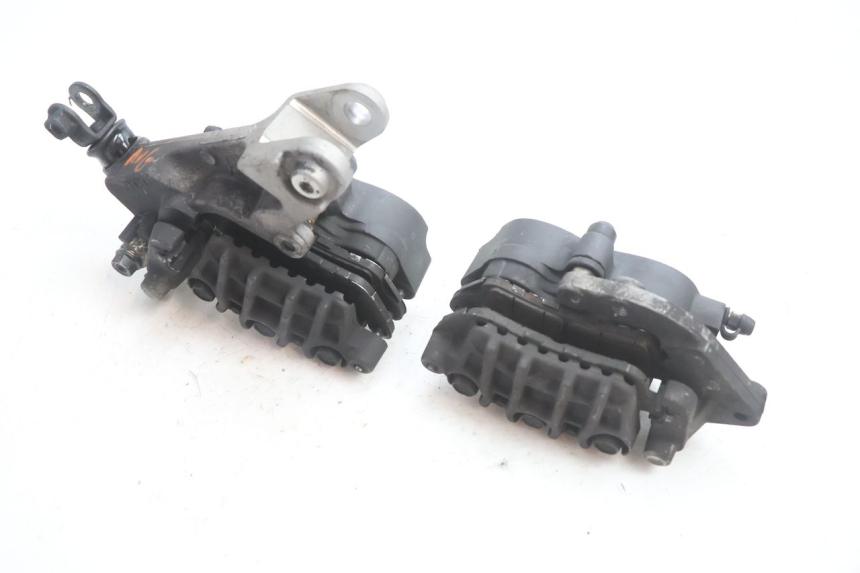 photo de PINZA FRENO ANTERIORE  HONDA VFR FI RC46 800 (1998 - 2001) - Altra vista dell'articolo