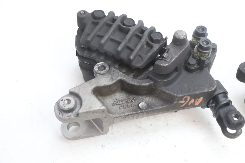 photo de PINZA FRENO ANTERIORE  HONDA VFR FI RC46 800 (1998 - 2001) - Ricambio usato controllato