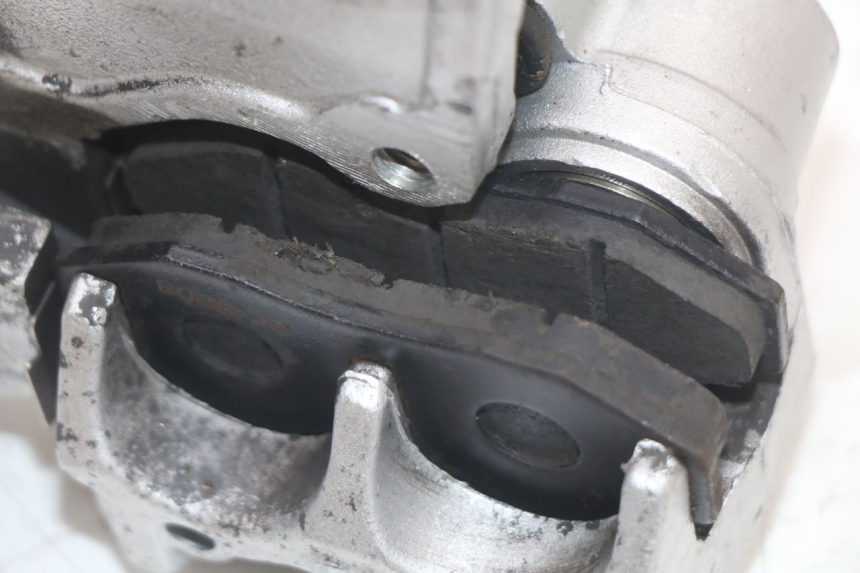 photo de PINZA FRENO ANTERIORE  JM MOTORS VX 125 (2022 - 2025) - Stato della superficie e materiale