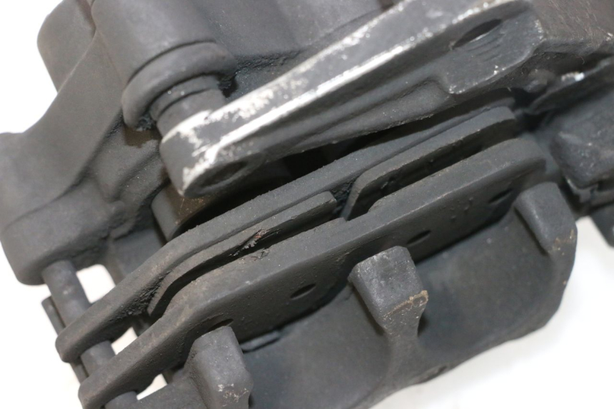 photo de PINZA FRENO ANTERIORE YAMAHA X-MAX XMAX 125 (2010 - 2013) - Primo piano tecnico