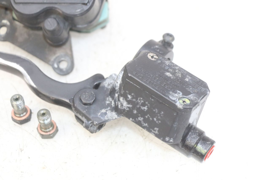 photo de PINZA FRENO ANTERIORE PIAGGIO XEVO - X EVO 125 (2007 - 2017) - Dettagli dei punti di fissaggio