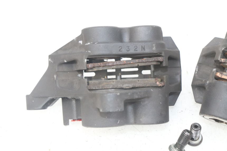 photo de Pinza freno anteriore YAMAHA XP T-MAX TMAX ABS 530 (2012 - 2015) - Zoom sullo stato d'uso