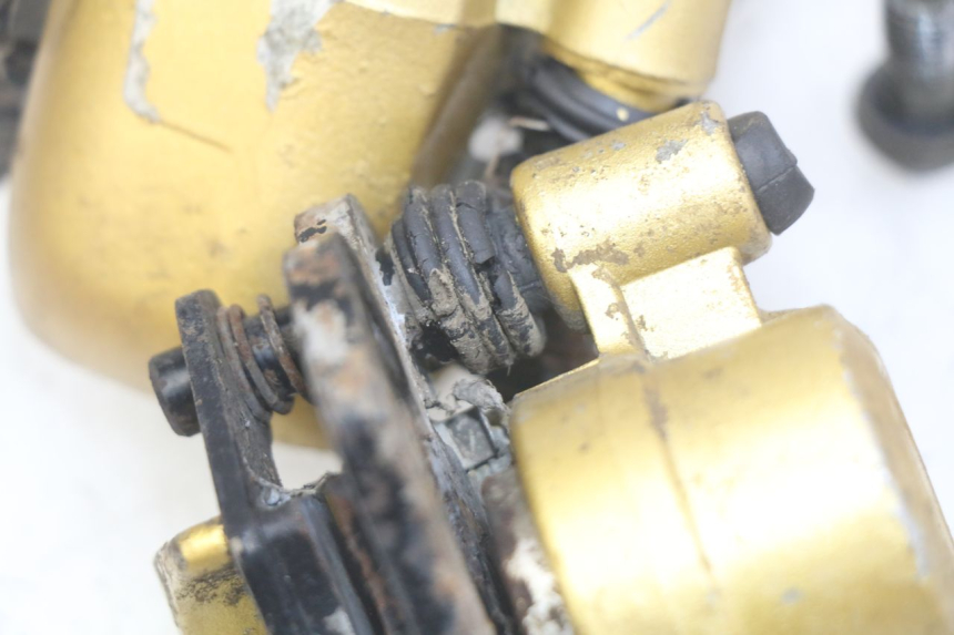 photo de PINZA FRENO ANTERIORE SHINERAY XY250 STXE 250 (2006 - 2012) - Zoom sullo stato d'uso