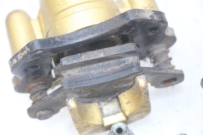 photo de PINZA FRENO ANTERIORE SHINERAY XY250 STXE 250 (2006 - 2012) - Dettagli dei punti di fissaggio