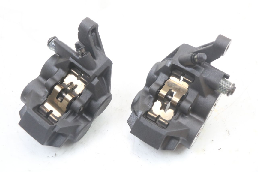 photo de PINZA FRENO ANTERIORE  YAMAHA FZ1 FAZER 1000 (2007 - 2009) - Primo piano tecnico