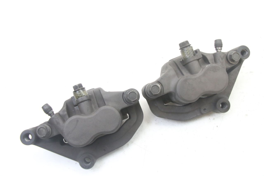 photo de PINZA FRENO ANTERIORE  YAMAHA XJ6 600 (2008 - 2016) - Vista principale