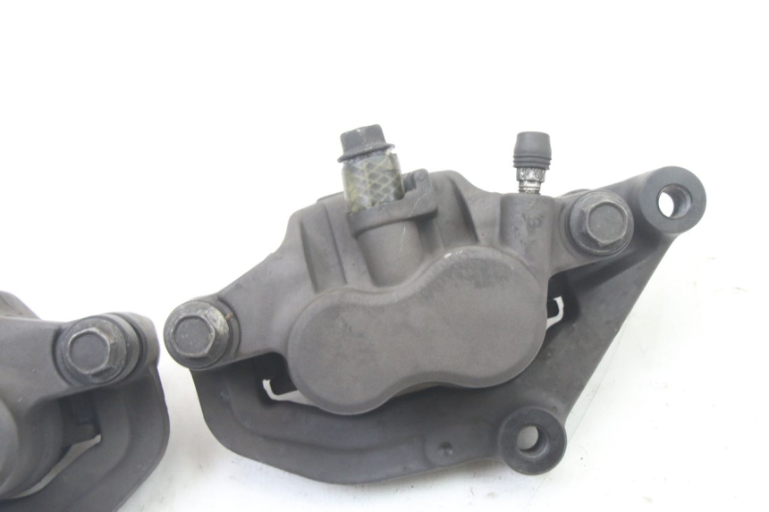 photo de PINZA FRENO ANTERIORE  YAMAHA XJ6 600 (2008 - 2016) - Zoom sullo stato d'uso